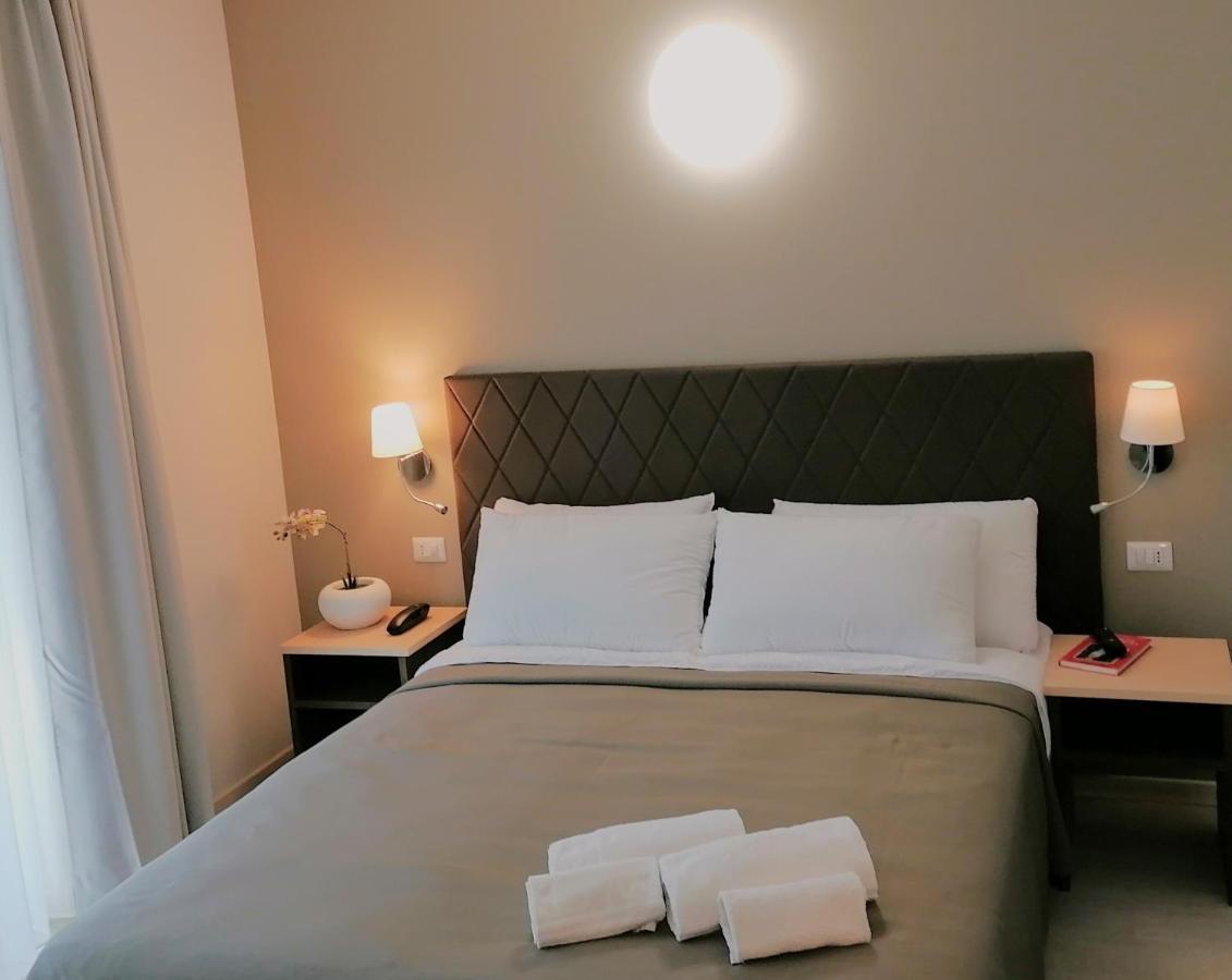 Boston Hotel 3*